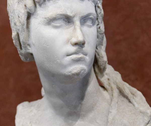 Lagid_queen_Isis_Ma3546-768x1024